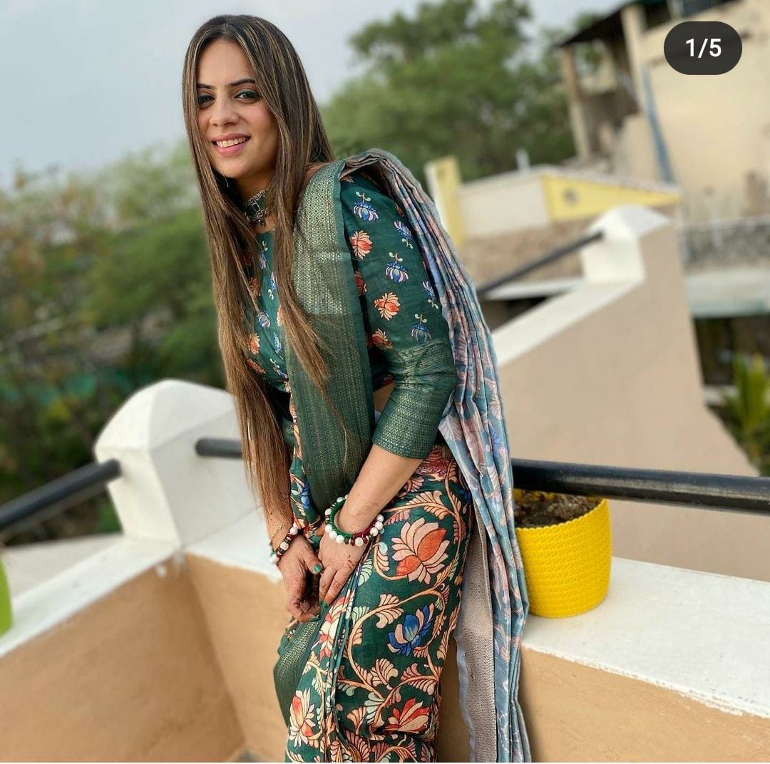 Green Color Beautiful Printed Saree