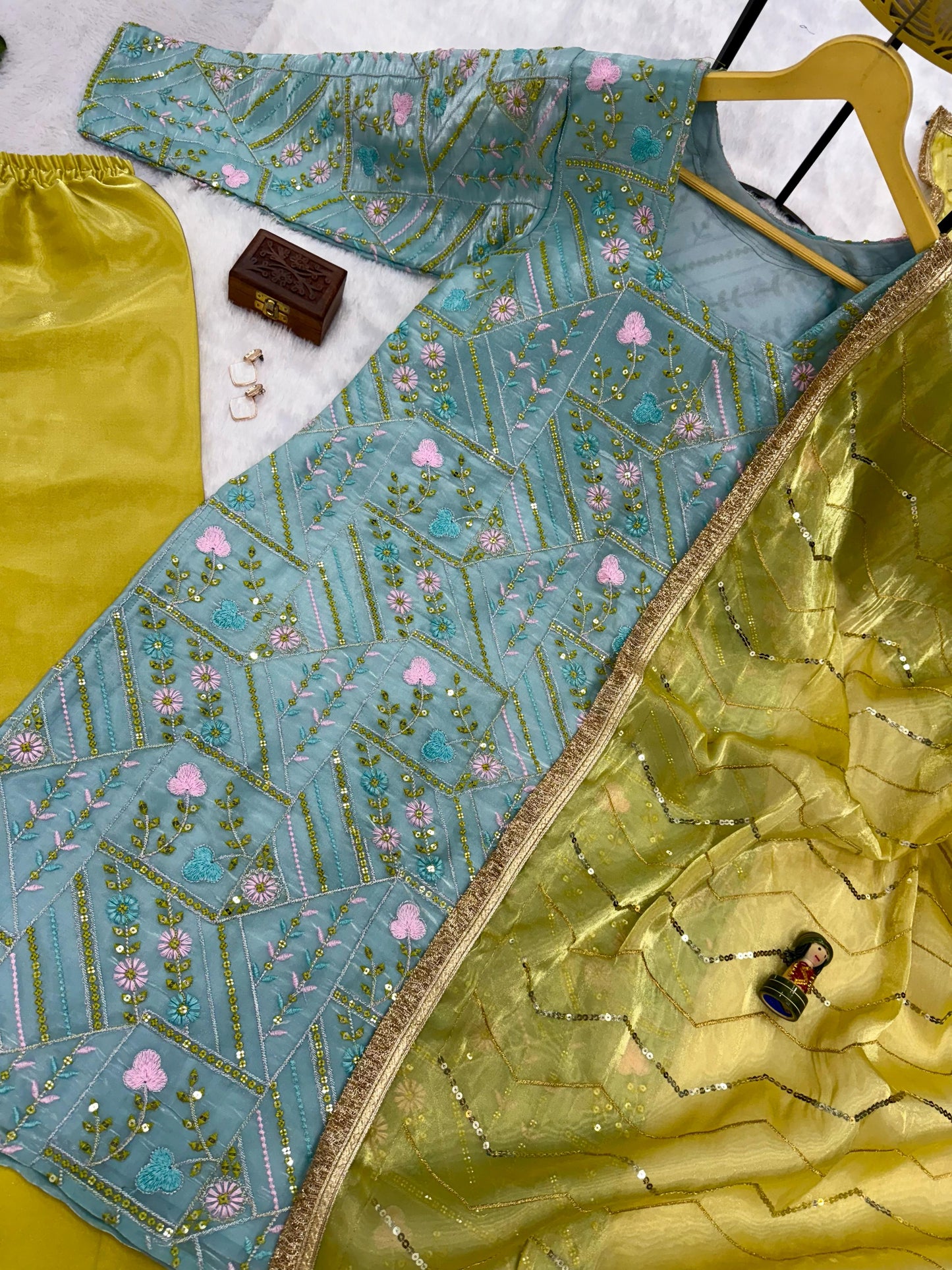 Superhit Jimmy Choo Sky Blue & Yellow Color Palazzo Suit