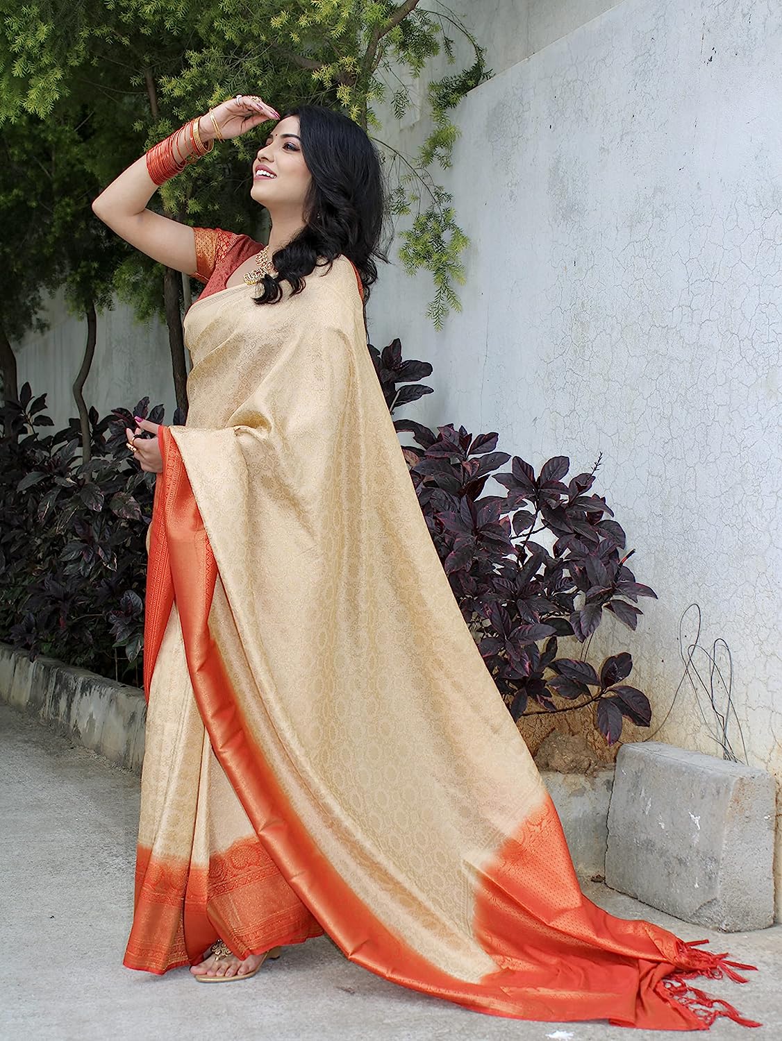 Cream Kanjivaram Soft Silk Banarasi Saree