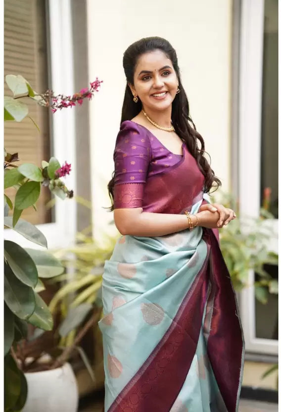 Wedding Wear Zari Weaving Banarasi Jacquard Saree