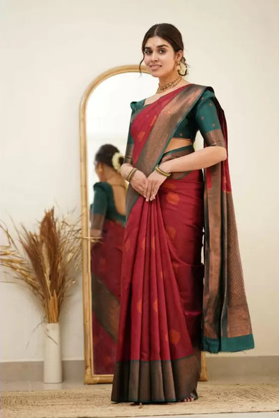 Beautiful Zari Weaving Soft Silk Kanjivaram Jacquard Saree