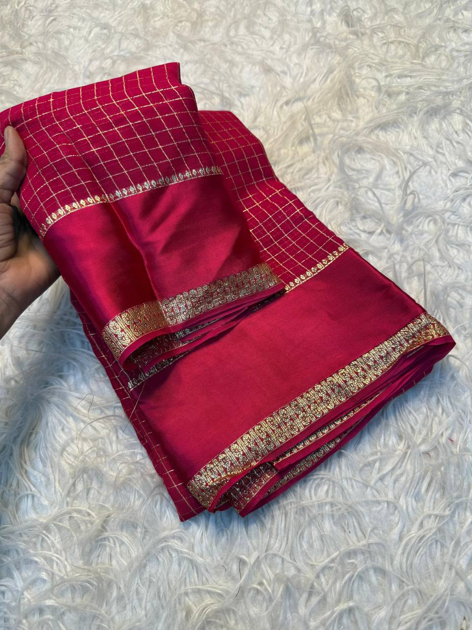 Gorgeous Black Viscose Chex Work Saree